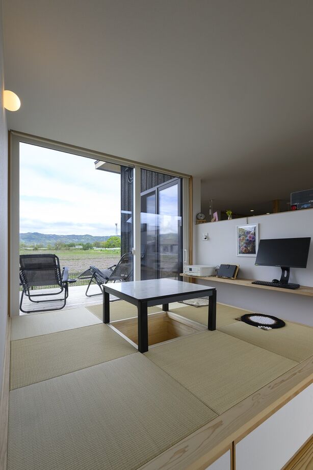 赤ちゃん基準の家　住工房プラスアルファ 焼杉の壁×バレルサウナ、2棟目で叶えた快適な暮らしの建築実例画像9