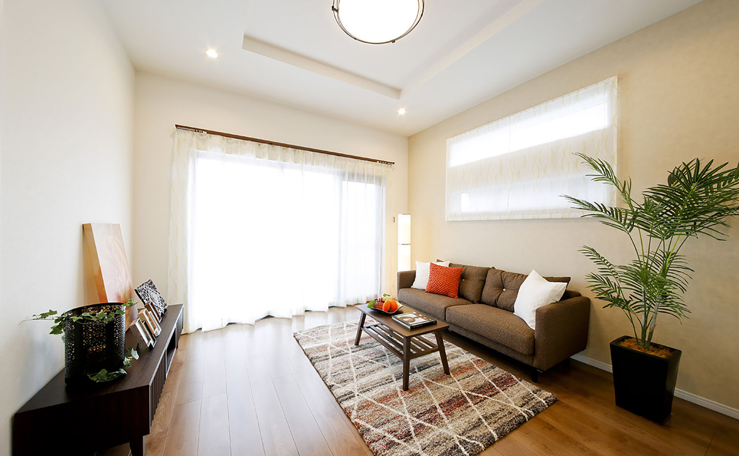 タケイハウジング 【奈良/1000万円台/家事ラク/間取り有】空間を緩やかに仕切って開放的に暮らすモダンな家の建築実例画像2