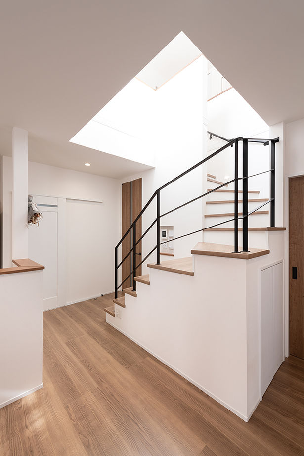 タケイハウジング 【奈良/2000万円台/間取り有】ゆとりのリビングで子育て。上品ナチュラルな木の家の建築実例画像6