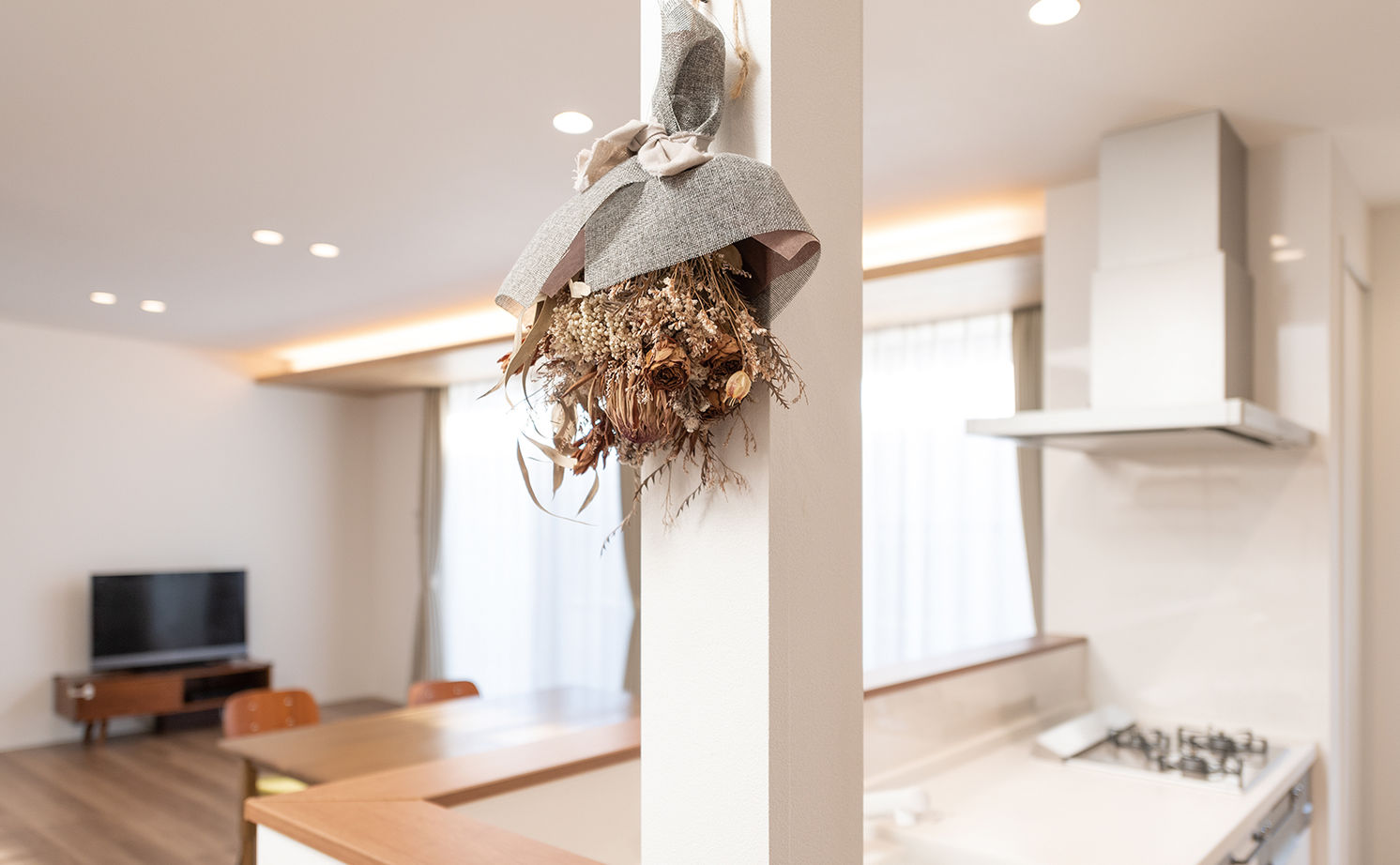 タケイハウジング 【奈良/2000万円台/間取り有】ゆとりのリビングで子育て。上品ナチュラルな木の家の建築実例画像10