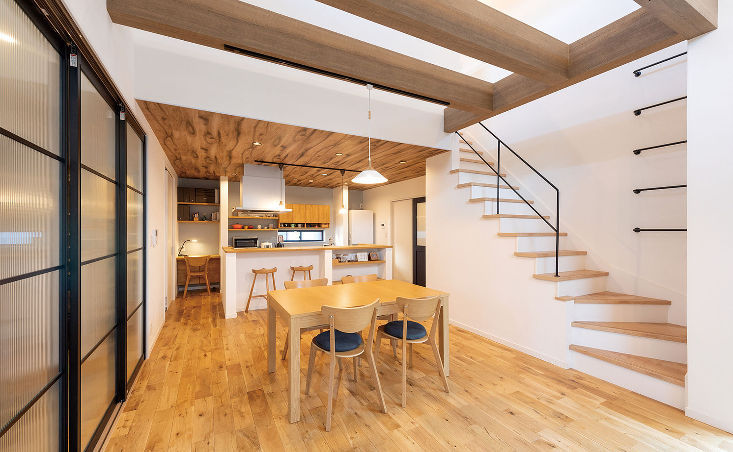 タケイハウジング 【奈良/1000万円台/間取り有】動線がすごくいい！子育て家族が暮らす北欧ナチュラルな家の建築実例画像2