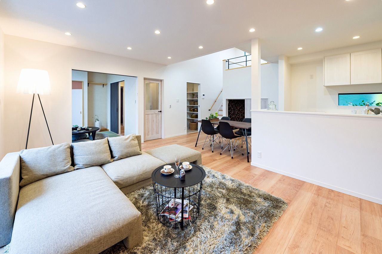 ワコーハウジング 【2000～2499万円】ナチュラルな素敵空間に感動の家事ラク動線をプラス。スキップフロアのある平屋の住まいの建築実例画像5