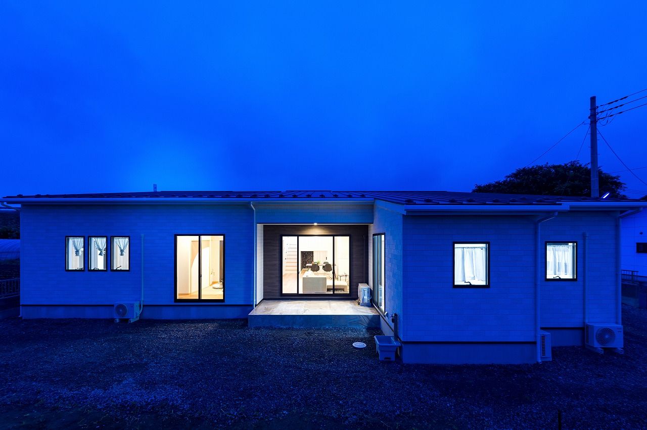 ワコーハウジング 【2000～2499万円】ナチュラルな素敵空間に感動の家事ラク動線をプラス。スキップフロアのある平屋の住まいの建築実例画像10