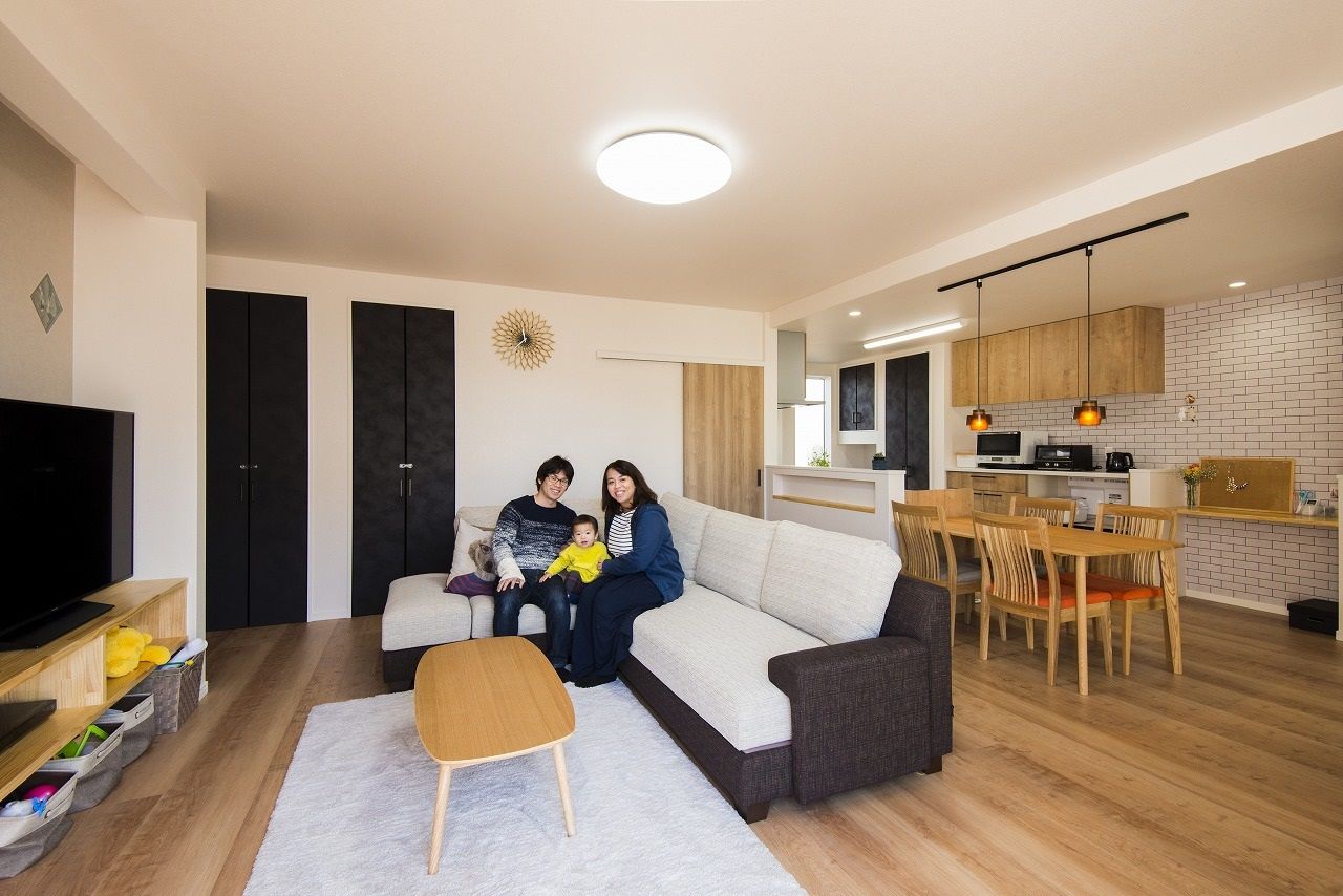 ワコーハウジング 【2000～2499万円・平屋・34坪】リビングを中心にそれぞれの部屋がつながる、平屋プラスαの1.5階建ての家の建築実例画像3