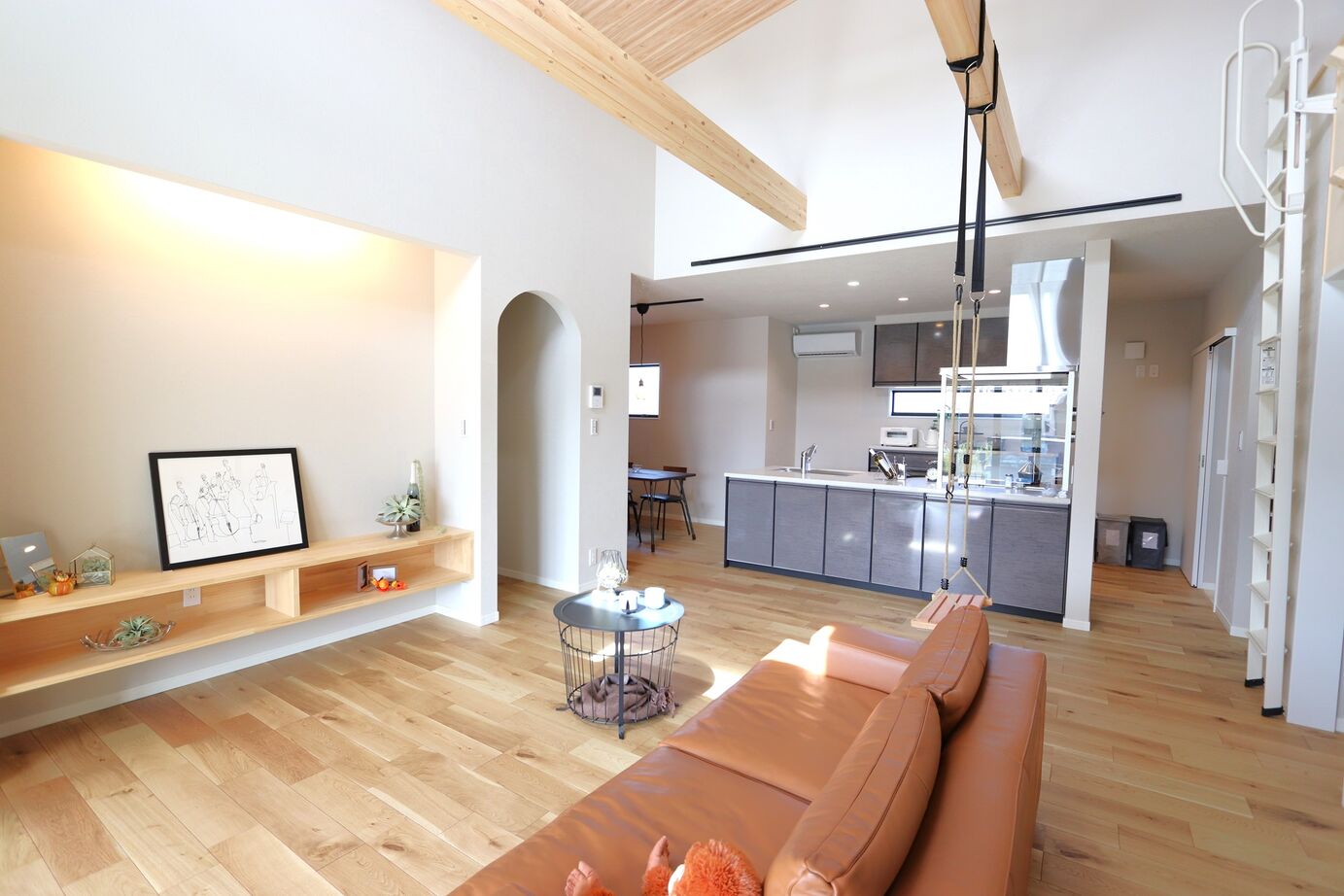 ワコーハウジング 【2000～2499万円・39.2坪】お家でアスレチック！遊び心あふれる土間リビングのある平屋の建築実例画像3