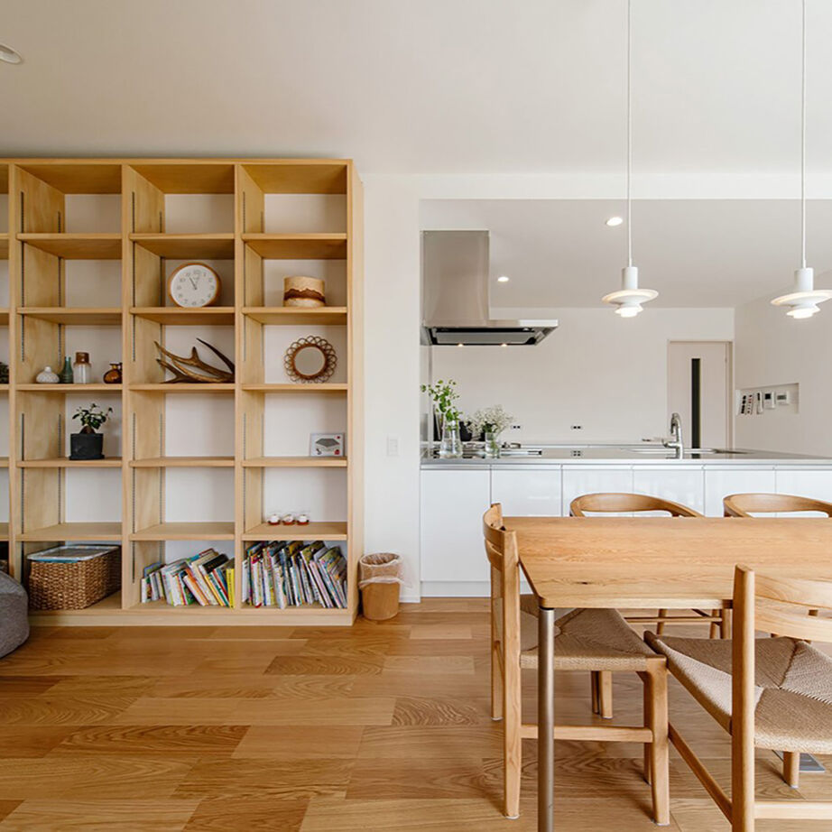 ニーズホーム 広々としたLDKと大きな窓で開放感のある こだわりの平屋住宅の建築実例画像3