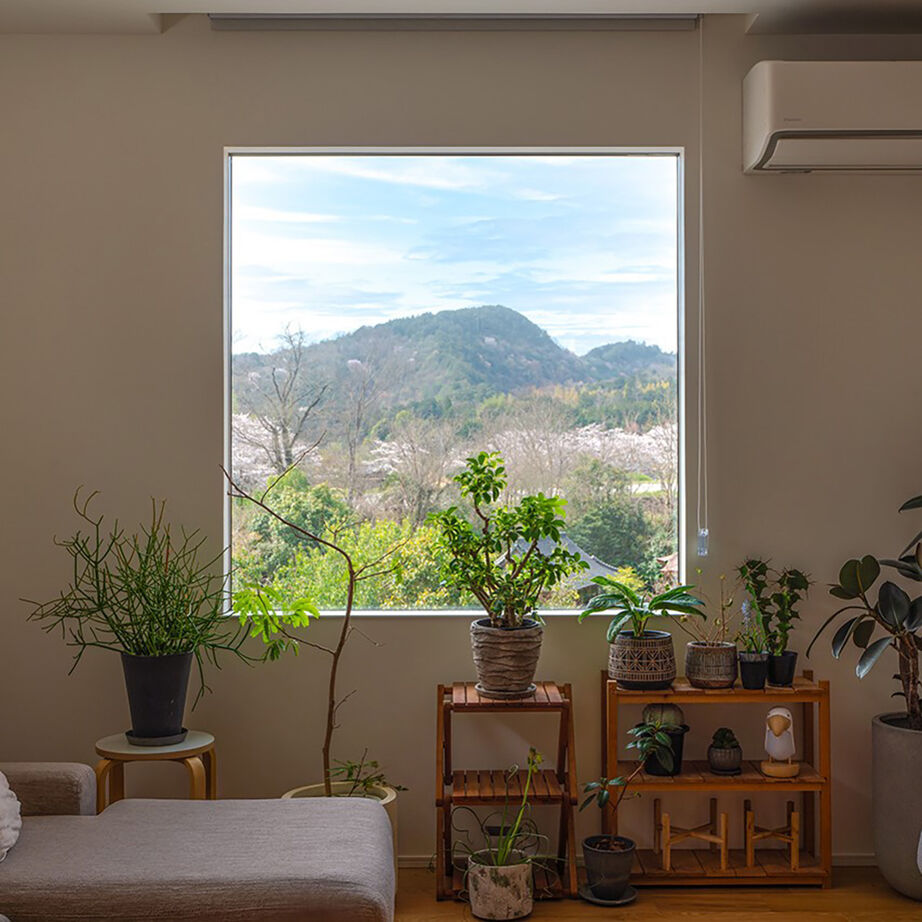 ニーズホーム 広々としたLDKと大きな窓で開放感のある こだわりの平屋住宅の建築実例画像10