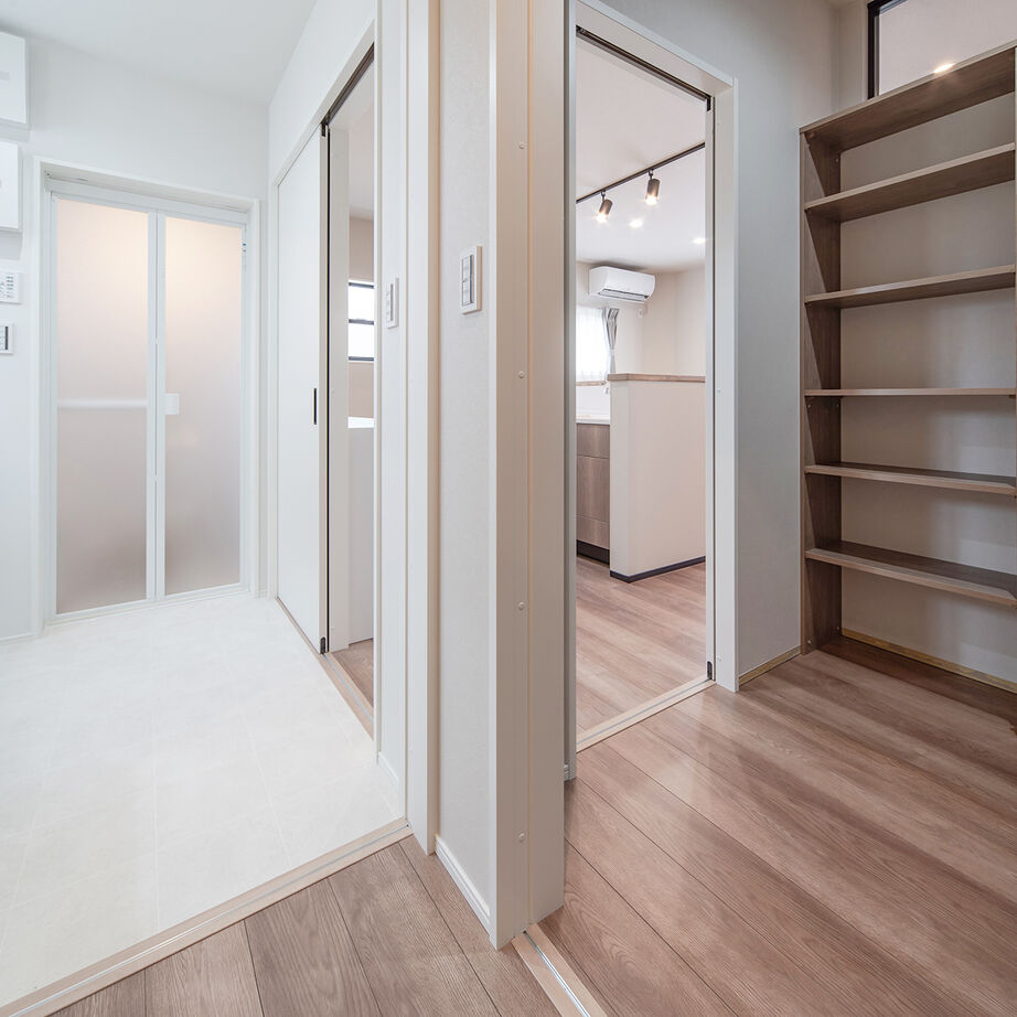 ニーズホーム オープン階段がスタイリッシュな三角屋根の家の建築実例画像4