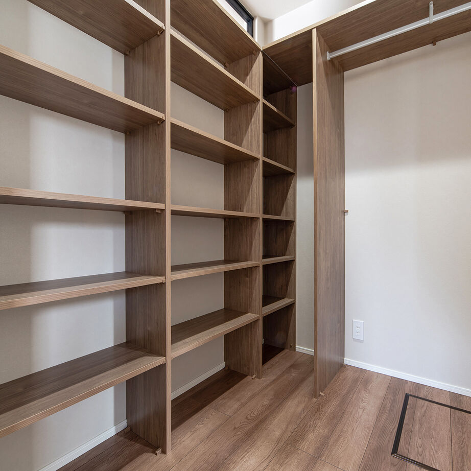 ニーズホーム オープン階段がスタイリッシュな三角屋根の家の建築実例画像5