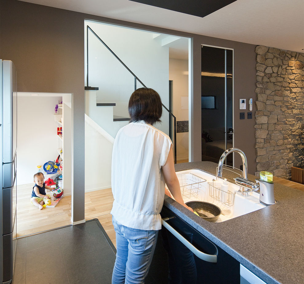 サートンホーム（横浜・相模原・八王子） 【2345万円/約30坪/ビルトインガレージ/間取り有】限られた敷地でも広々快適な屋上がある住まいの建築実例画像6