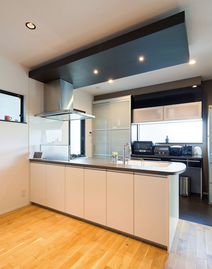 サートンホーム（横浜・相模原・八王子） 【2345万円/約30坪/ビルトインガレージ/間取り有】限られた敷地でも広々快適な屋上がある住まいの建築実例画像7