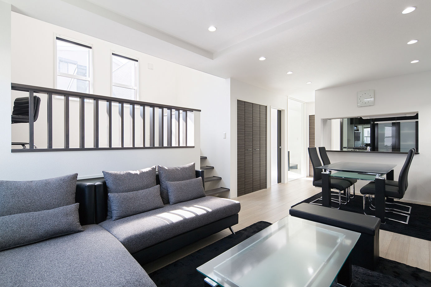 サートンホーム（横浜・相模原・八王子） 【2163万円/間取り有】こだわりのガレージハウスで、2台の愛車やバイクと思い切り遊ぶ住まいの建築実例画像3