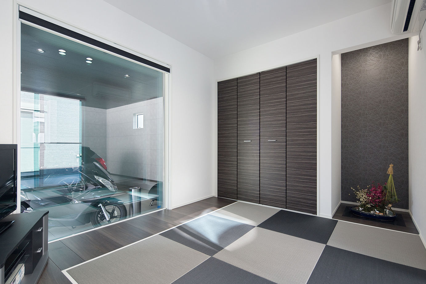 サートンホーム（横浜・相模原・八王子） 【2163万円/間取り有】こだわりのガレージハウスで、2台の愛車やバイクと思い切り遊ぶ住まいの建築実例画像9