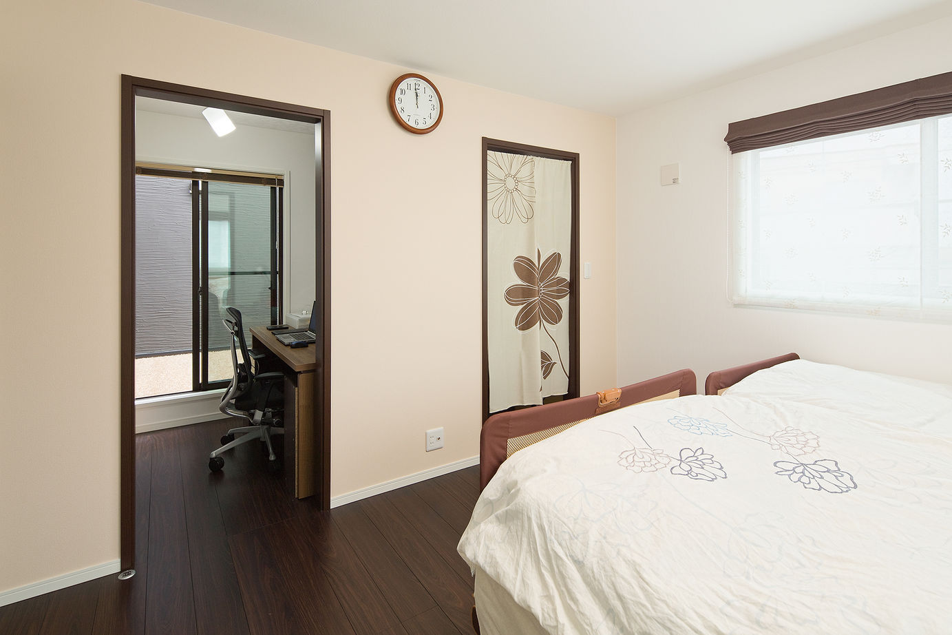 サートンホーム（横浜・相模原・八王子） 【2000万円台/46坪/間取り有】家族だけのプライベートバルコニーのある注文住宅の建築実例画像6