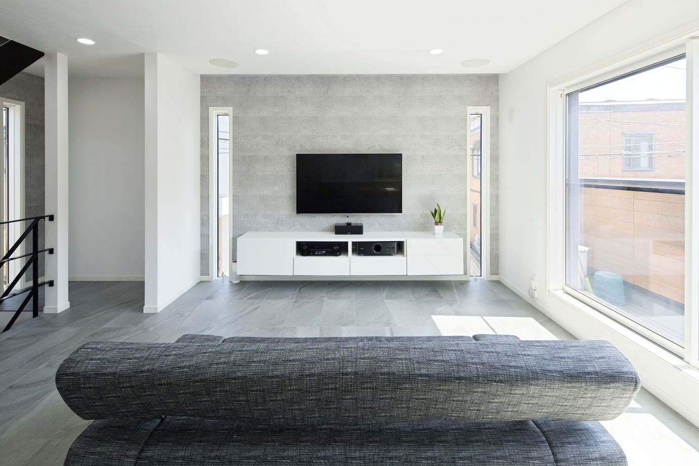 サートンホーム（横浜・相模原・八王子） 【1500万円台/間取り有/約30坪】ジェットバスのある屋上でホームパーティ！夢を叶えたIT活用スマートホームの建築実例画像3