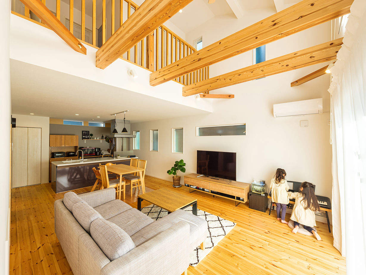 サートンホーム（横浜・相模原・八王子） 【2000万～2499万円台／インナーガレージ／ウッドデッキ】四方を囲まれた旗竿地に、明るく開放的な住まいをの建築実例画像2