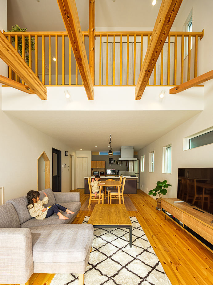 サートンホーム（横浜・相模原・八王子） 【2000万～2499万円台／インナーガレージ／ウッドデッキ】四方を囲まれた旗竿地に、明るく開放的な住まいをの建築実例画像6