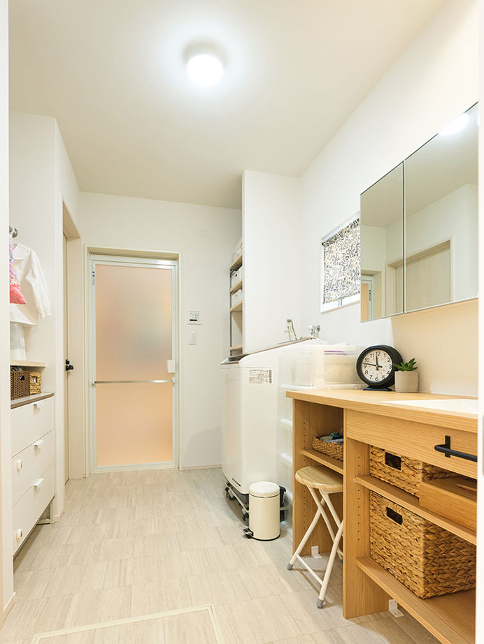 サートンホーム（横浜・相模原・八王子） 【2000万～2499万円台／インナーガレージ／ウッドデッキ】四方を囲まれた旗竿地に、明るく開放的な住まいをの建築実例画像14