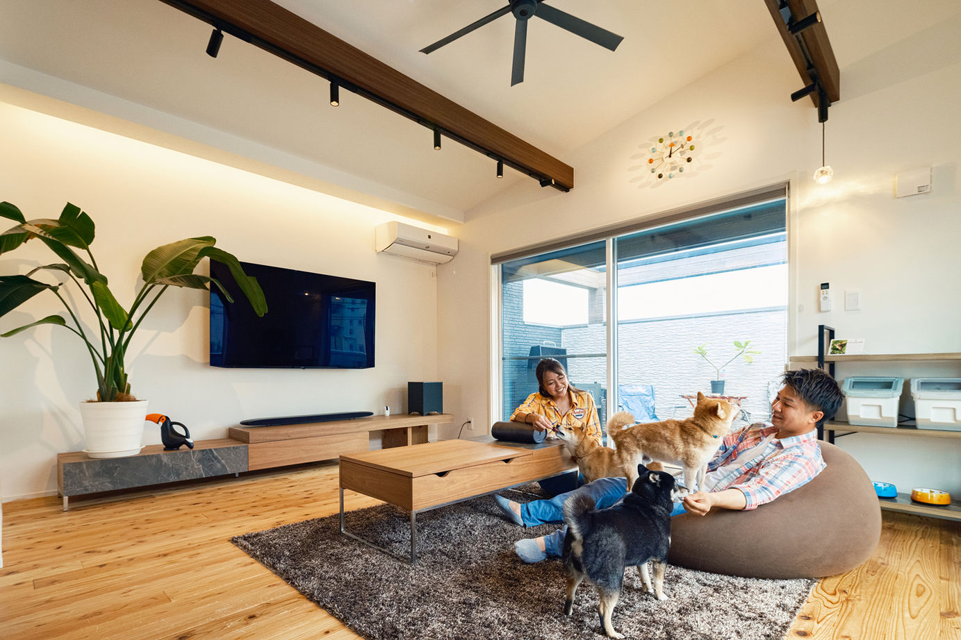 サートンホーム（横浜・相模原・八王子） 【2000万円台／ビルトインガレージ／2階リビング／間取図有】バイクが好き、ペットが好き、この家が大好き!の建築実例画像12