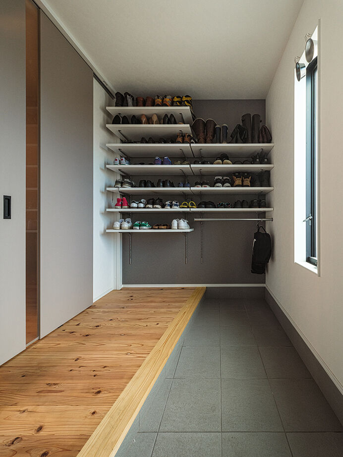 サートンホーム（横浜・相模原・八王子） 【2400万円台／吹抜／収納充実／間取図】旗竿地に建てた、今も未来も自分たちの暮らしにフィットする住まいの建築実例画像17