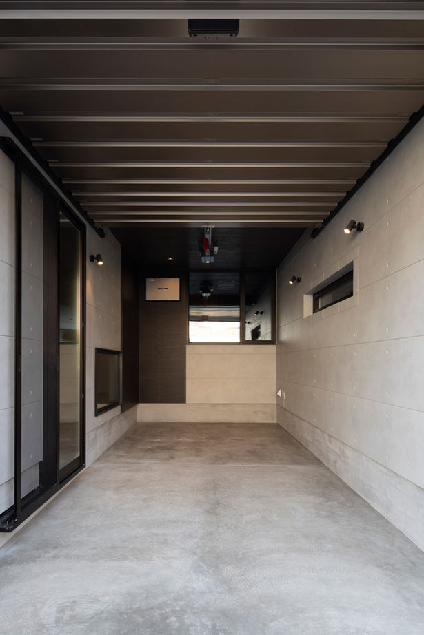 フェスティナ・レンテ 【ビルトインガレージ/3LDK/敷地50坪台/間取り図】グレーとウォルナットの大人空間。工夫した家事ラク動線の建築実例画像14