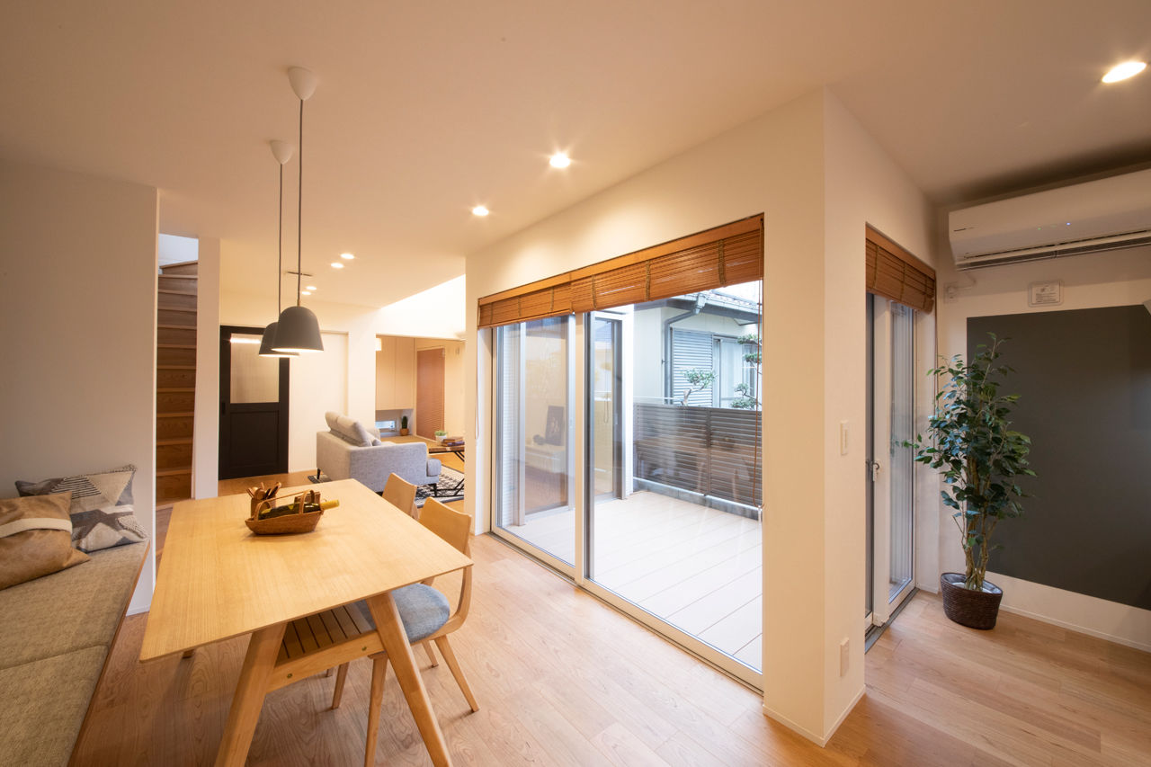 フェスティナ・レンテ 【2000万円台/4LDK/間取り図】中庭＆吹き抜けのある家。シンプルな動線と暮らし方に合わせて造りこんだ家の建築実例画像5