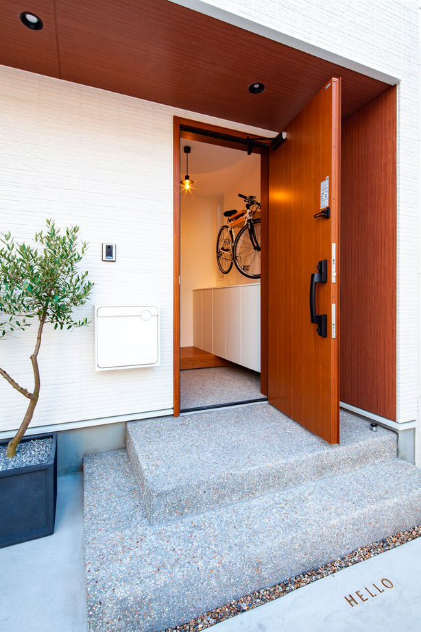 フェスティナ・レンテ 【2000万円台/4LDK/間取り図】中庭＆吹き抜けのある家。シンプルな動線と暮らし方に合わせて造りこんだ家の建築実例画像7