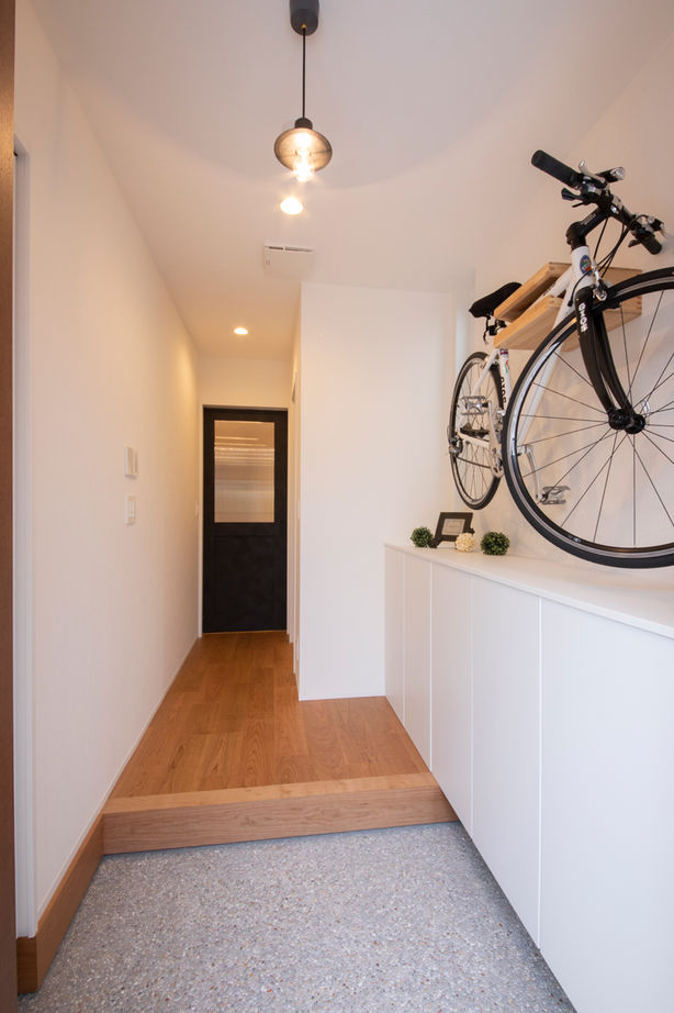 フェスティナ・レンテ 【2000万円台/4LDK/間取り図】中庭＆吹き抜けのある家。シンプルな動線と暮らし方に合わせて造りこんだ家の建築実例画像8