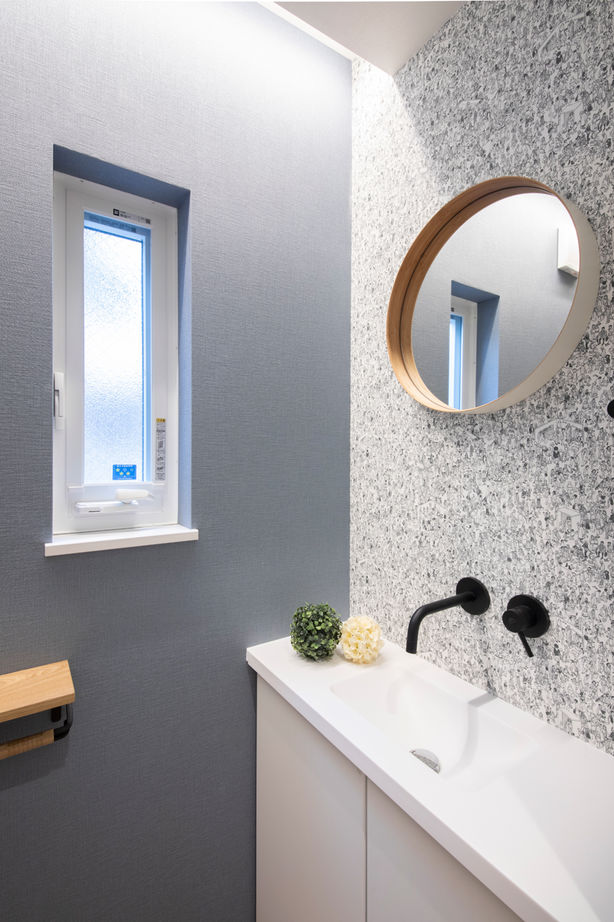 フェスティナ・レンテ 【2000万円台/4LDK/間取り図】中庭＆吹き抜けのある家。シンプルな動線と暮らし方に合わせて造りこんだ家の建築実例画像9