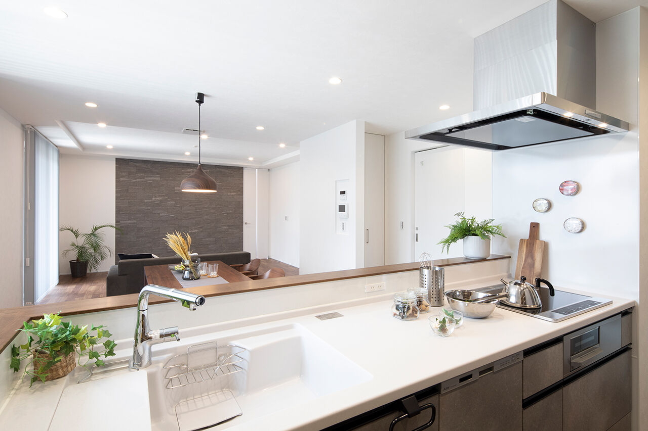 フェスティナ・レンテ 【2000万円台/38.2坪】奥まった広い敷地を活かし、インパクトある立体的な外観に。モダンでカッコいい家の建築実例画像5