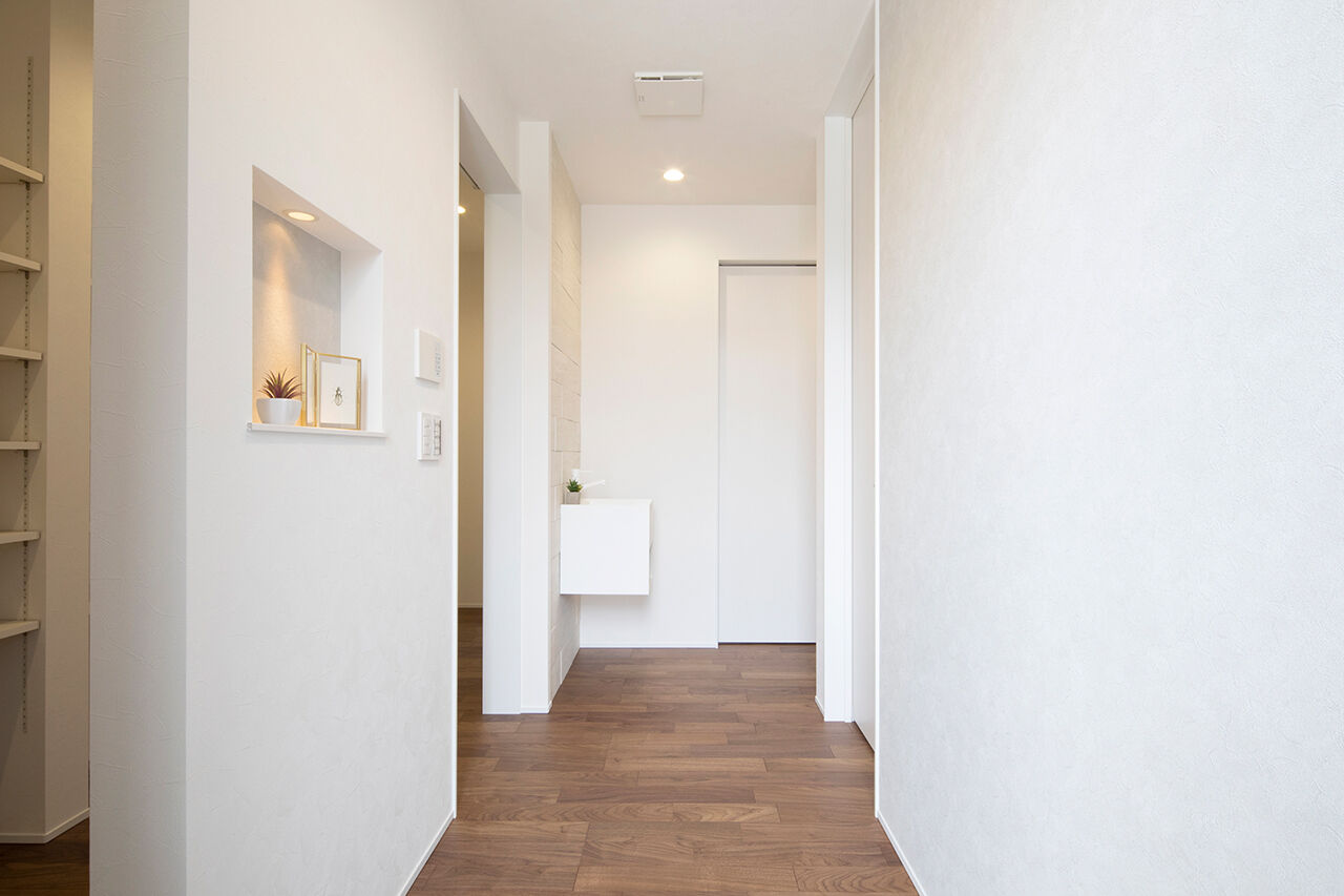 フェスティナ・レンテ 【2000万円台/38.2坪】奥まった広い敷地を活かし、インパクトある立体的な外観に。モダンでカッコいい家の建築実例画像8