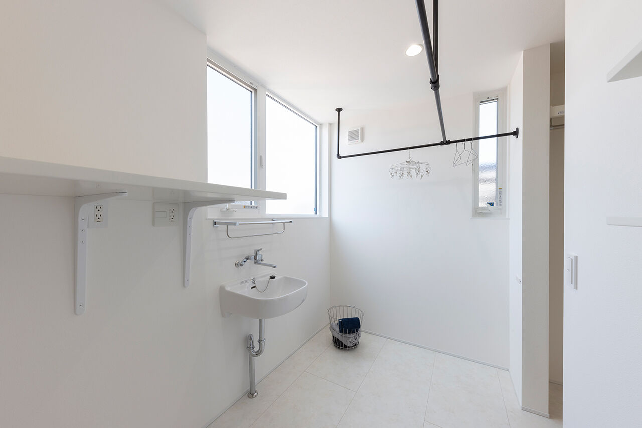 フェスティナ・レンテ 【2500万円台/30坪台/平屋/家事ラク】人目を気にせずゆとりある暮らしができる、コの字型の平屋の建築実例画像8