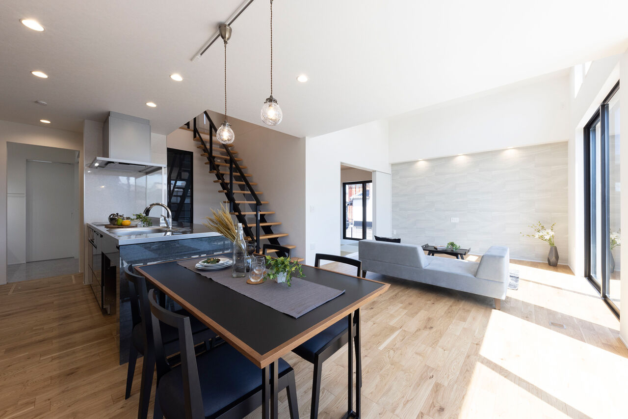 フェスティナ・レンテ 【2000万円台後半/38坪台/回遊動線/坪庭】家事ラク動線で暮らしを楽しむ。大型収納で住空間がスッキリ！の建築実例画像3