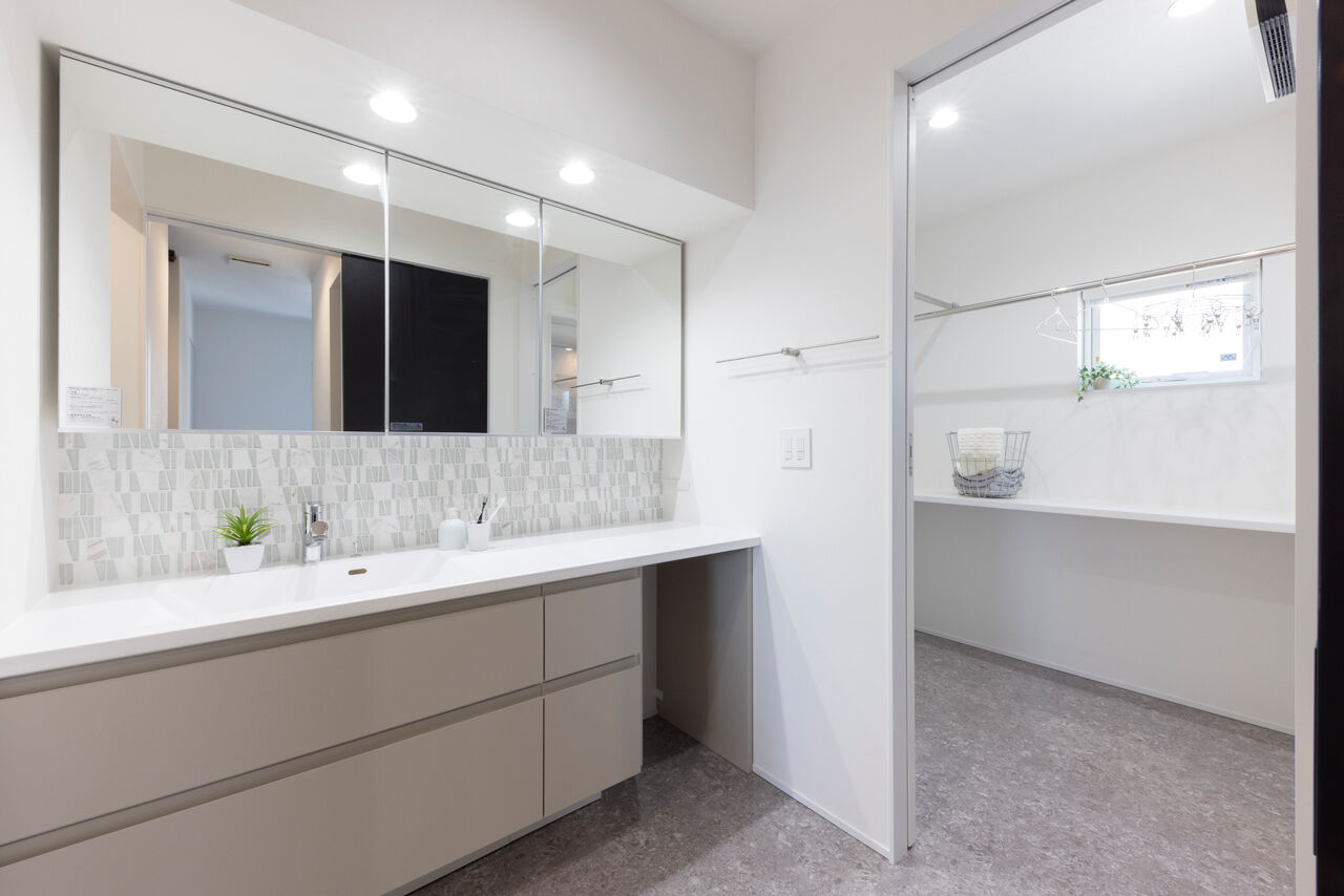 フェスティナ・レンテ 【2000万円台後半/38坪台/回遊動線/坪庭】家事ラク動線で暮らしを楽しむ。大型収納で住空間がスッキリ！の建築実例画像8