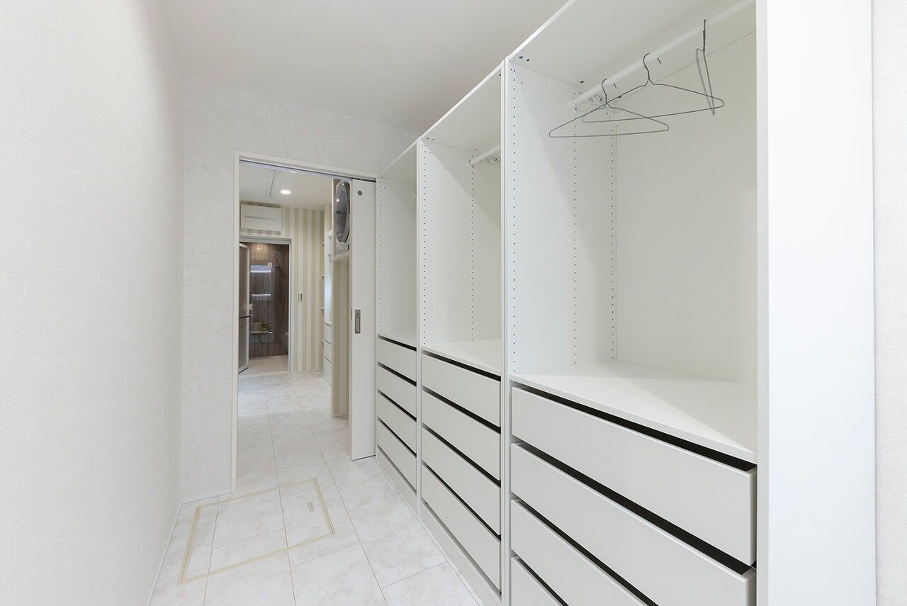 フェスティナ・レンテ 【2000万円台前半/35坪台/ロフト/高天井】カワイイの中身は、収納豊富＆回遊式動線で家事ラクを実現した家の建築実例画像5