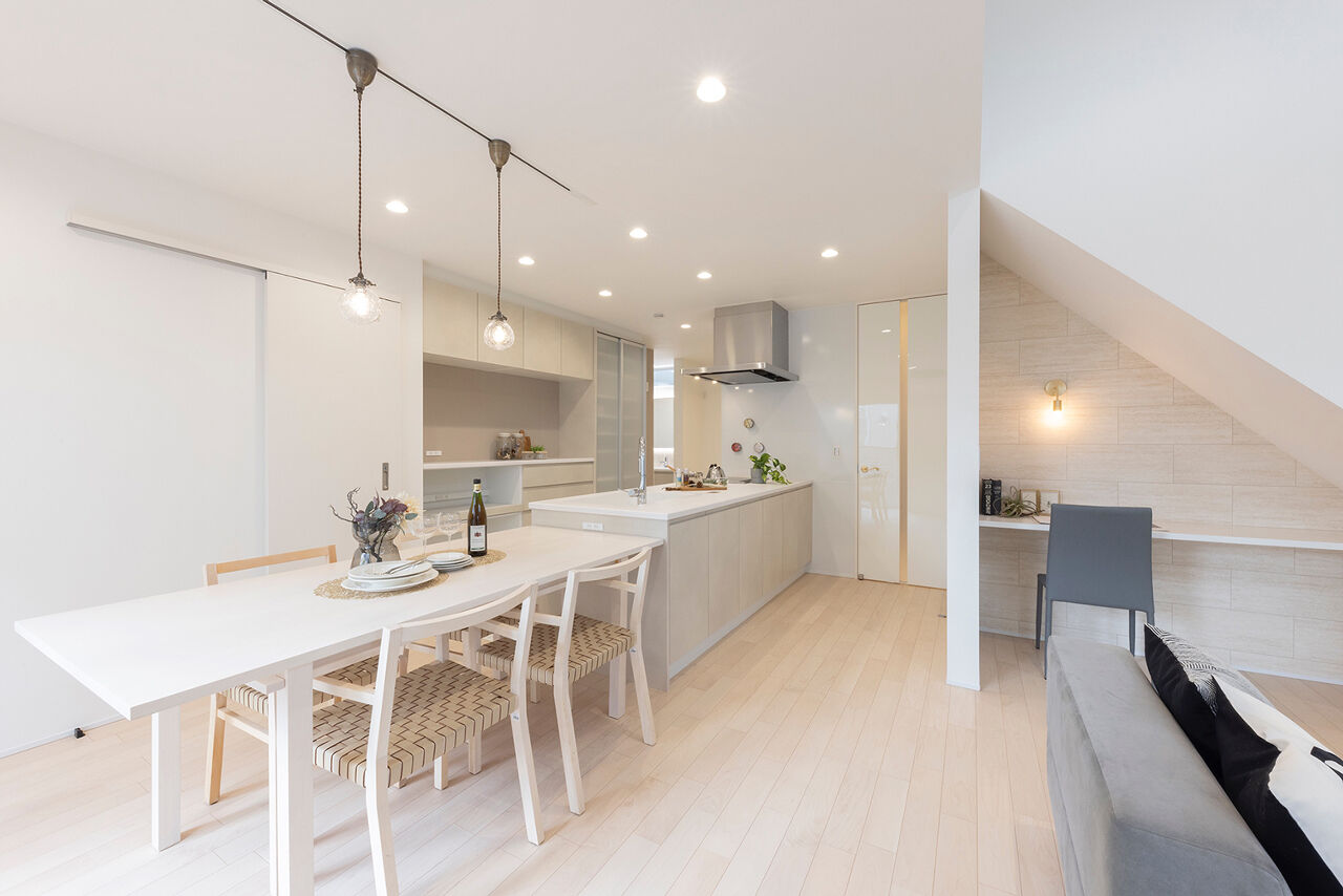 フェスティナ・レンテ 【2000万円台前半/35坪台/ロフト/高天井】カワイイの中身は、収納豊富＆回遊式動線で家事ラクを実現した家の建築実例画像9