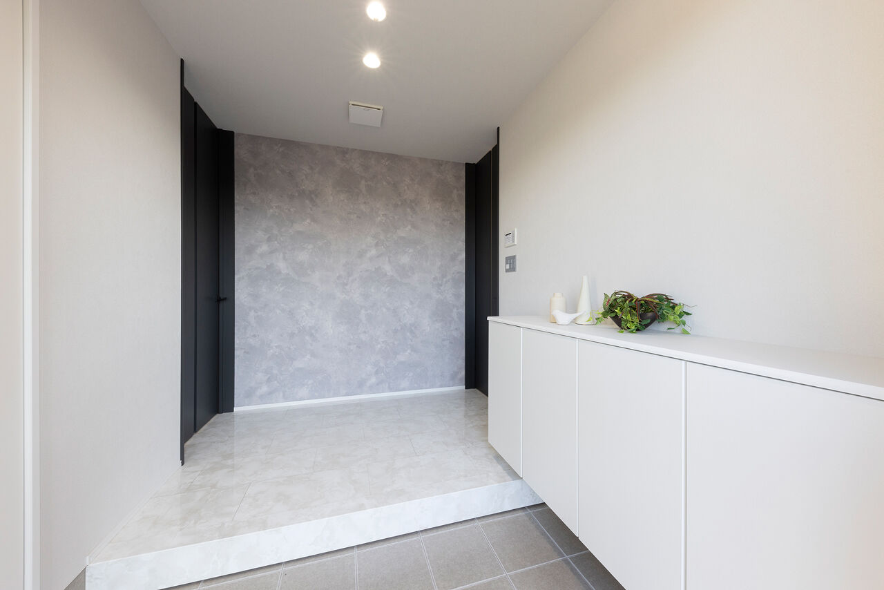 フェスティナ・レンテ 【2000万円台後半/38坪台/高天井/ロフト】アートのような外観デザインに、ホテルライクな非日常空間を実現の建築実例画像3