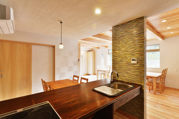 ライクスホーム 【川口市/30坪】自然素材と無垢材のブランコ、ロフト、吹抜け、勾配天井、ウッドデッキ等こだわった家の建築実例画像7