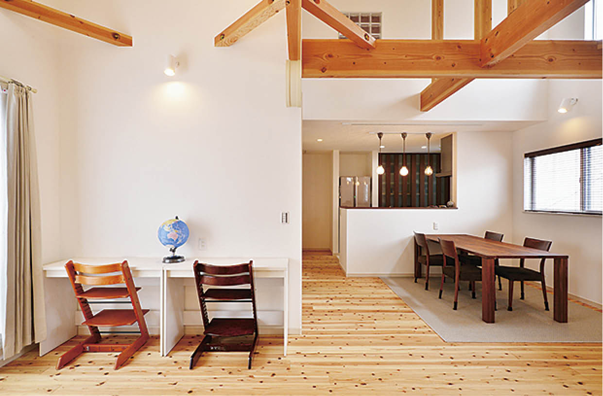 ライクスホーム 【1500万円/33坪/間取り図有/無垢材】端正なガルバリウムの内側に 家族を包み込む「無垢なる空間」の建築実例画像10