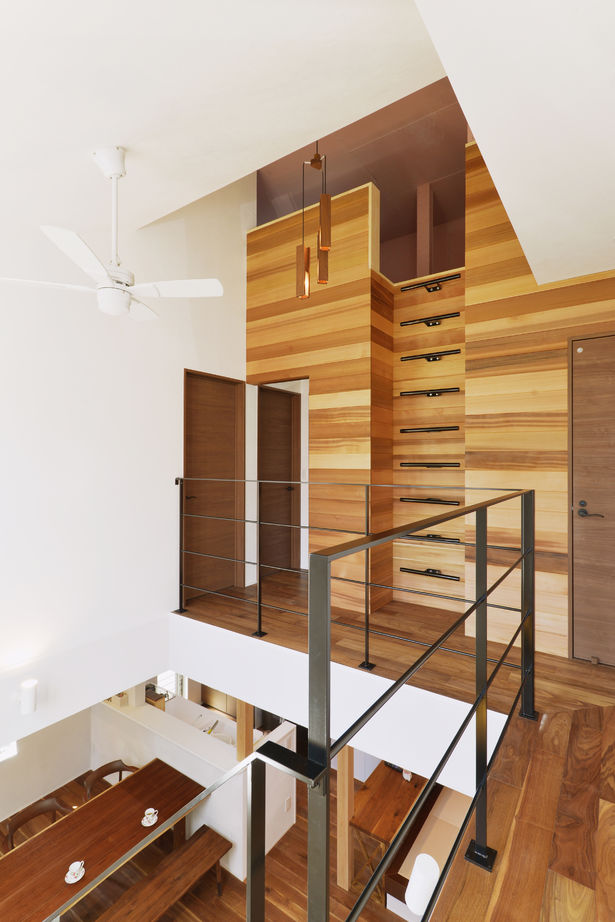 ライクスホーム 【1500万円/30坪】「ワンフロアみたいに声が届く」。吹き抜けが醸す家族の“つながり”／間取りありの建築実例画像6