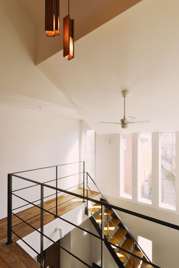 ライクスホーム 【1500万円/30坪】「ワンフロアみたいに声が届く」。吹き抜けが醸す家族の“つながり”／間取りありの建築実例画像7