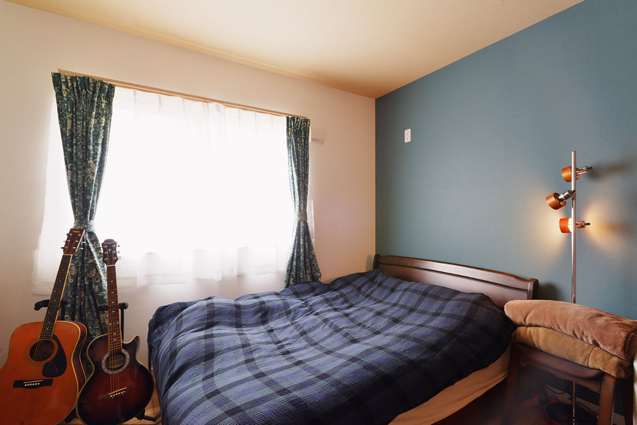 ライクスホーム 【2000万円/35.6坪/間取り/リビング階段/吹き抜け】薪ストーブを囲んで 3世代が団らんする終の棲家  の建築実例画像8