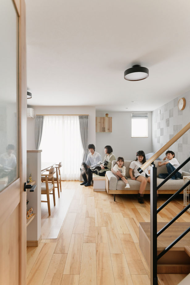 ライクスホーム 【1500～1999万円台/22.5坪】都内に多い狭小地。でも3階建てを駆使して、家族でゆったり暮らせる4LDKを実現の建築実例画像2