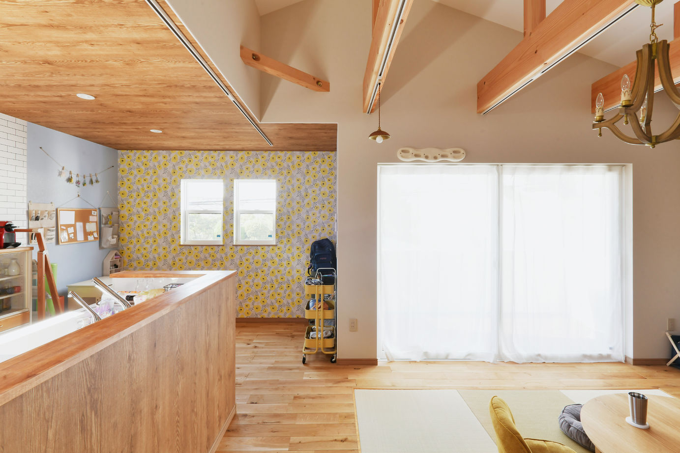 ライクスホーム 【1800万円/畳リビング/ボルダリングウォール】仲間が集まるくつろぎ空間にアスリート夫婦の遊び心がの建築実例画像4