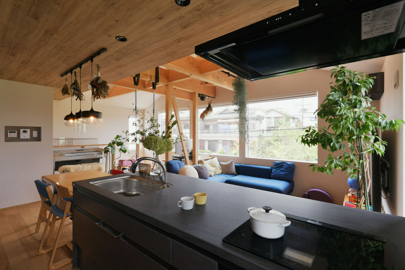 ライクスホーム 【1500～1999万円/２階リビング】こだわりのデザインキッチンから望む眺望が、暮らしに彩りを添えるの建築実例画像2