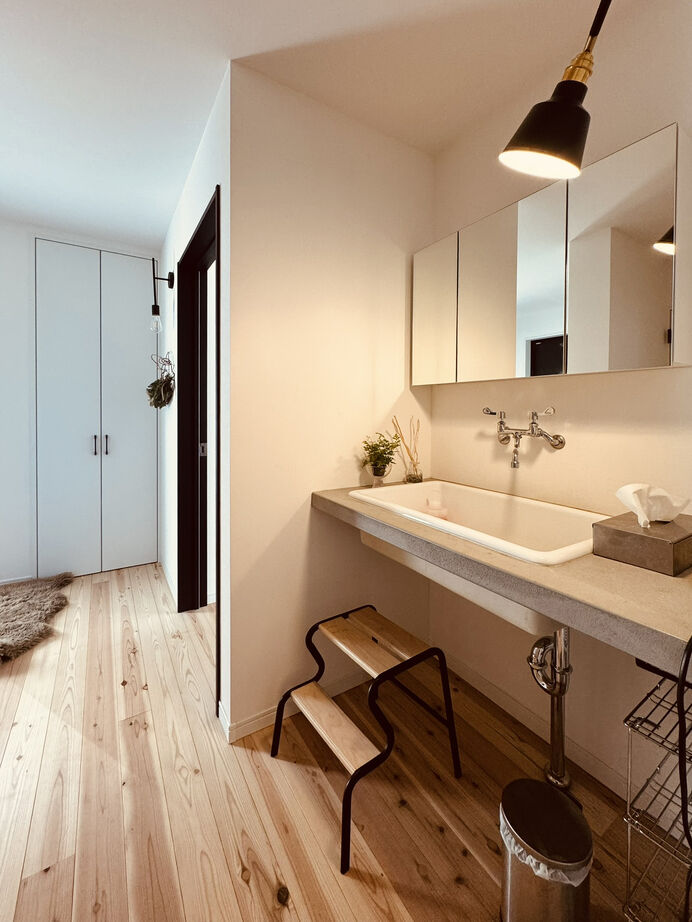 ライクスホーム 【1650万円/31坪/家事らく回遊動線/間取り図有】「白×木目」の優しい雰囲気でより健やかな子育てをの建築実例画像4