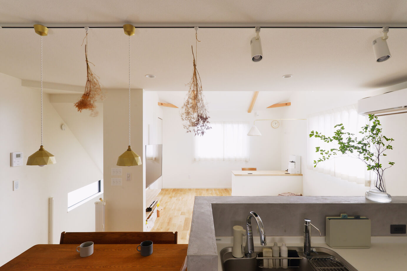 ライクスホーム 【1500万円/26坪/洗濯動線/間取り図有】「子どもとの時間を１秒でも長く！」を叶えた家事ラク間取りの建築実例画像3