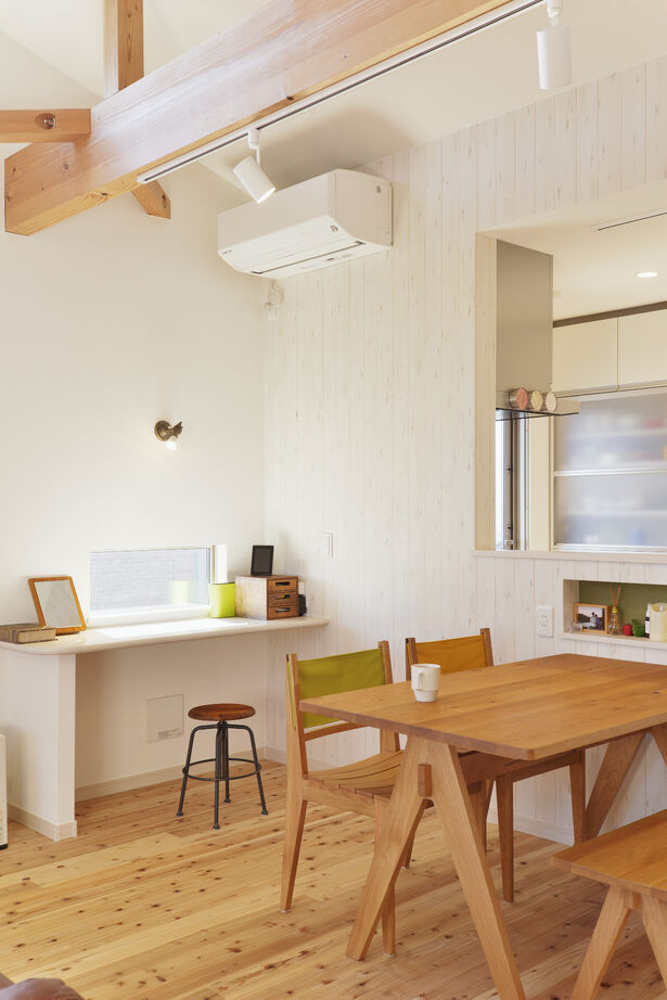 ライクスホーム 【～1499万円/31坪/インナーバルコニー/間取り図有】子どもが舐めても安全。使ってわかる無垢材の心地よさの建築実例画像4