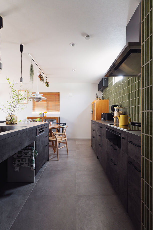 ライクスホーム 【1980万円/30坪/スキップフロア/間取り図有】 無垢材や塗り壁を用いた、洗練×利便を実現した邸宅の建築実例画像5