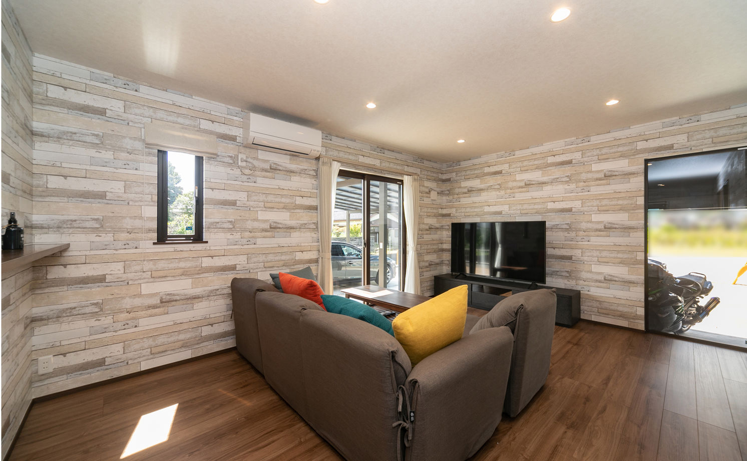 タナカホームズ 【間取り図有／1000万円台前半／平屋2LDK／ガレージ】趣味を楽しみ人生を謳歌するガレージハウスの建築実例画像4